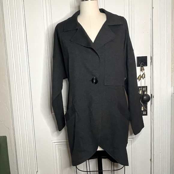 CAbi Gray Lisbon Topper Ponte Jacket size small - Picture 4 of 14